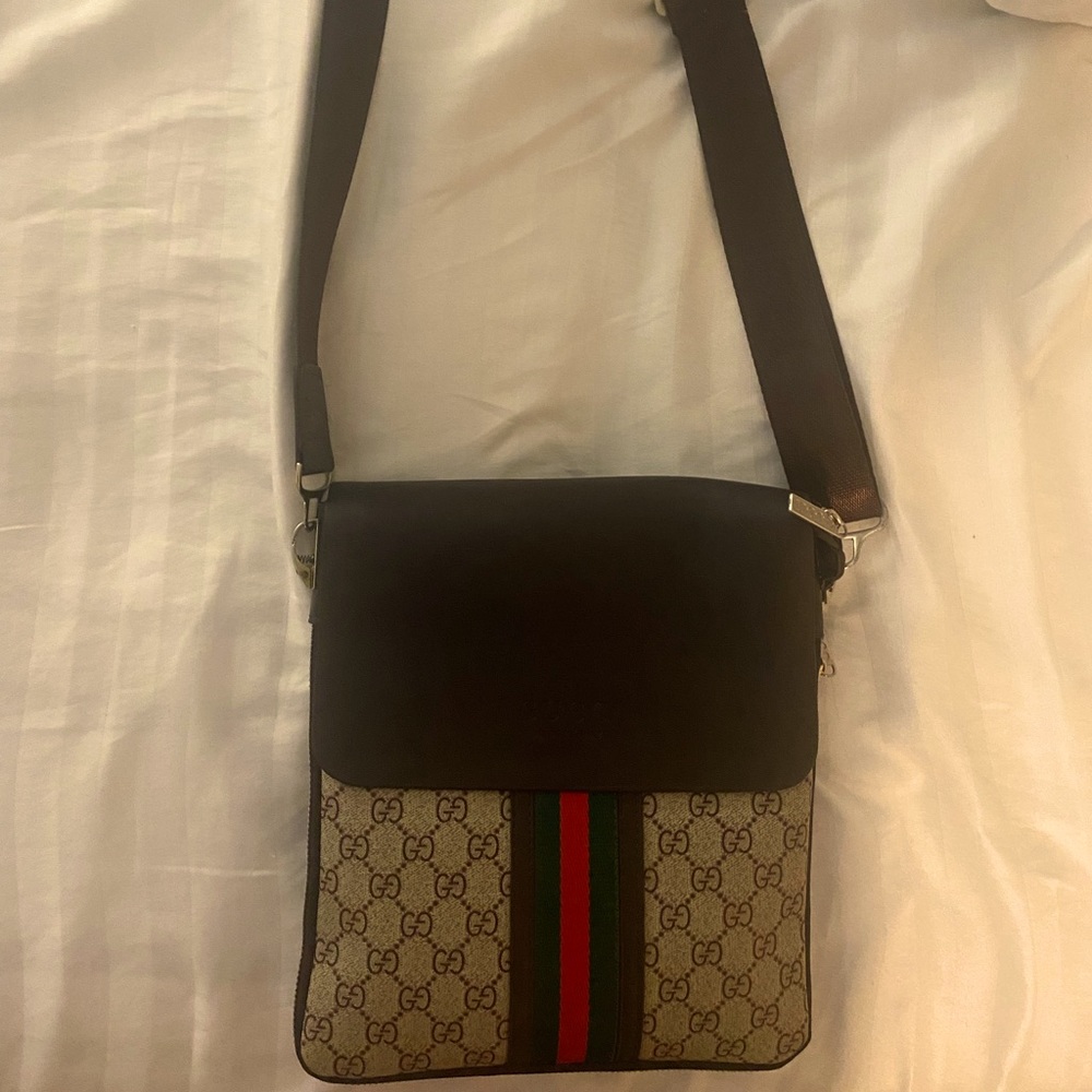 Messenger bag